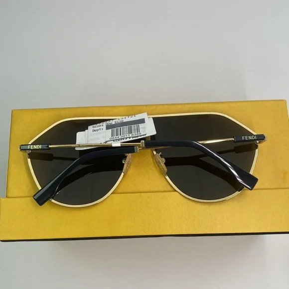 💯- New Original Fendi FE40080U round sunglasses Shiny endura gold / brown